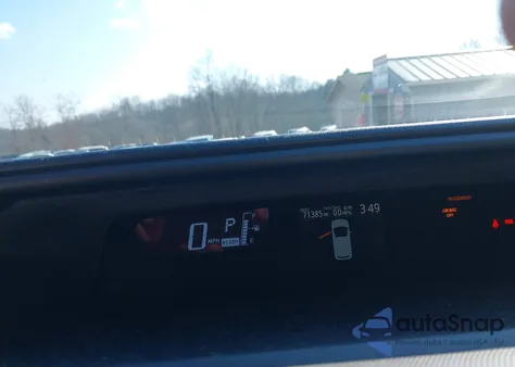 2016 Toyota Prius C One z USA, uszkodzony, nr VIN JTDKDTB31G1130329